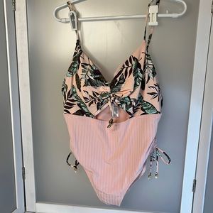 Time and True one piece swim suit size L (12/14)